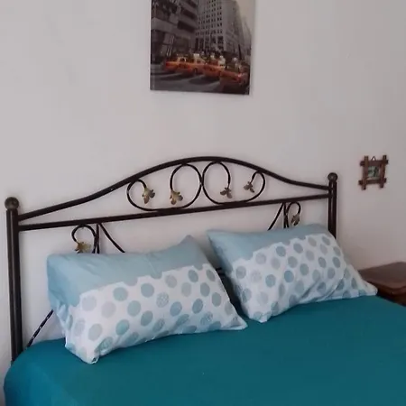 Vergini Museum Apartamento Nápoles