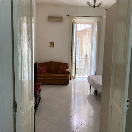 Vergini Museum Apartamento Nápoles